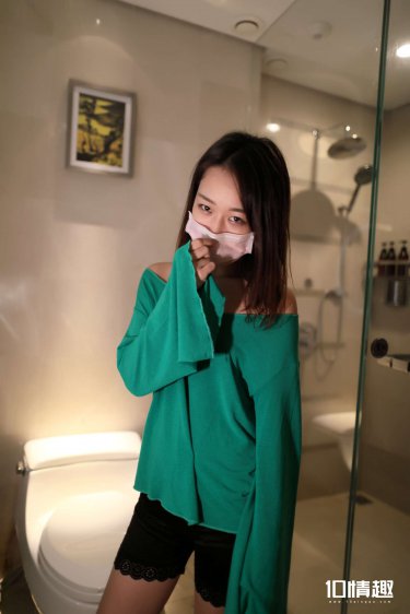 快穿女配被男主干翻