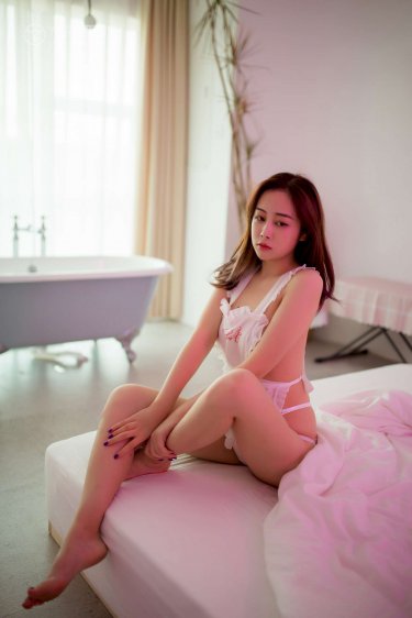 年轻的小痍子